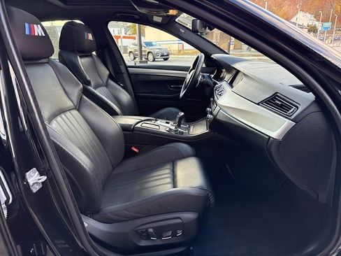 Used 2014 BMW M5 image 11