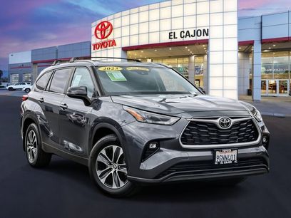 Used 2023 Toyota Highlander XLE
