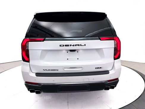 Used 2025 GMC Yukon Denali Ultimate AWD/4WD image 33