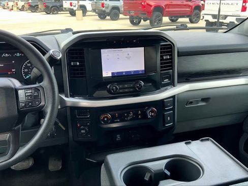 Used 2023 Ford F150 XLT image 6