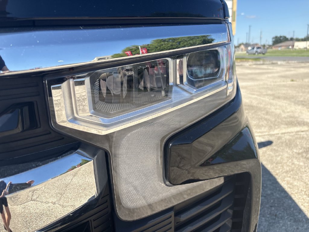 Used 2025 Chevrolet Silverado 1500 LT RWD image 10