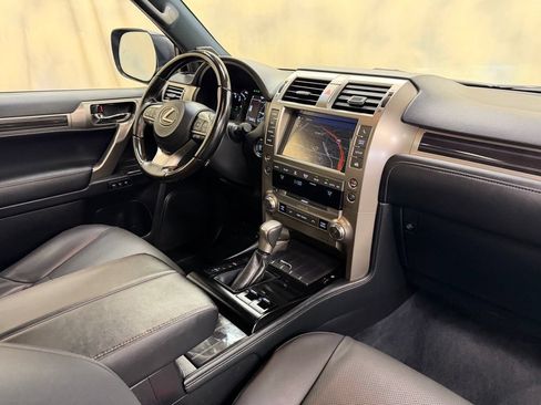 Used 2021 Lexus GX 460 Premium w/ Premium Package AWD/4WD image 27