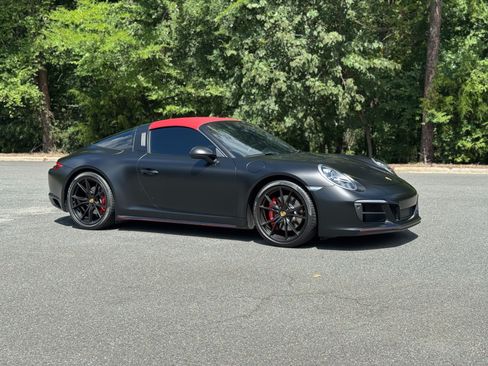 Used 2017 Porsche 911 Targa 4 GTS AWD/4WD image 15