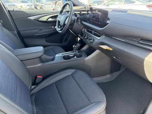 New 2026 Buick Envista Preferred w/ Advanced Safety Package image 16