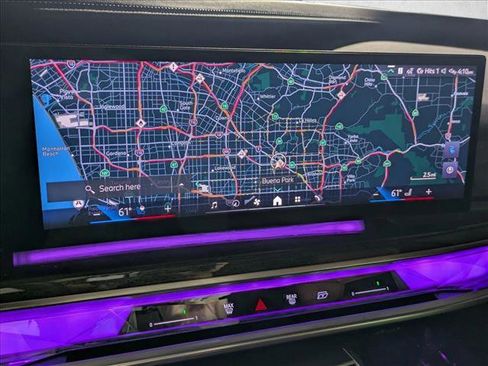 Used 2023 BMW i7 xDrive60 AWD/4WD image 15