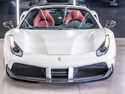 Used 2018 Ferrari 488 Spider RWD image 4
