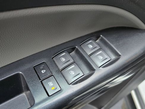 Used 2020 GMC Canyon 2WD Crew Cab image 22