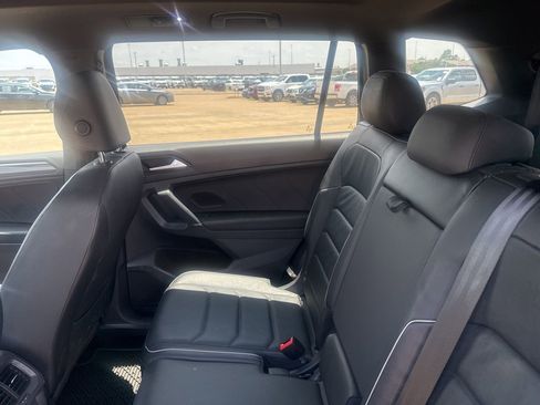 Used 2020 Volkswagen Tiguan SEL Premium R-Line w/ 3rd Row Seat Package AWD/4WD image 40