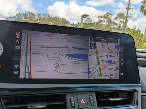 Used 2022 Lexus ES 350 w/ Premium Package image 27