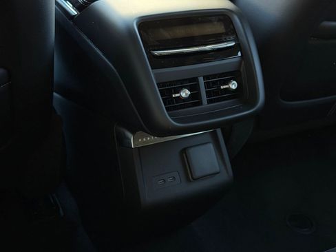 New 2026 Cadillac Lyriq V AWD/4WD image 32
