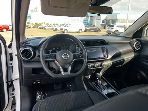 Used 2023 Nissan Kicks SV image 25
