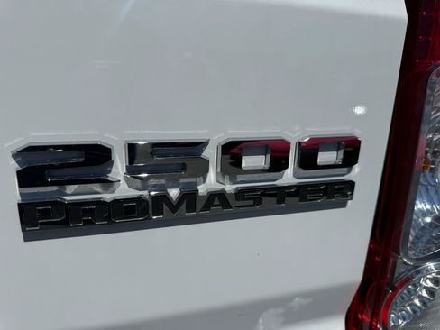 Used 2025 RAM ProMaster 2500 w/ U-Haul Equipment Group FWD image 19