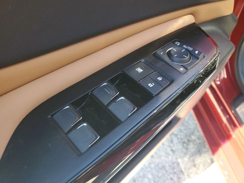 Used 2024 Lexus ES 250 w/ Premium Package image 11