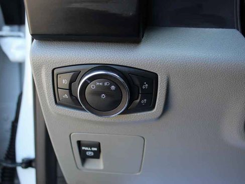 Used 2019 Ford F150 XL w/ Equipment Group 101A Mid AWD/4WD image 12