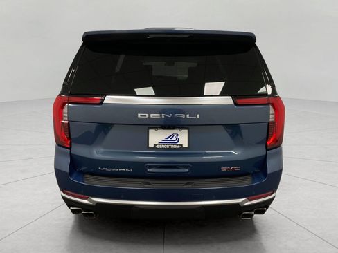 Certified 2026 GMC Yukon Denali w/ Denali Reserve Package AWD/4WD image 5