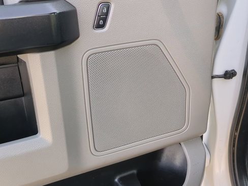 Used 2021 Ford F250 XL w/ Power Equipment Group image 13