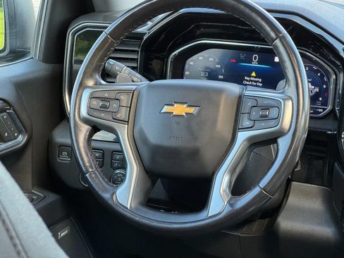 Used 2022 Chevrolet Silverado 1500 LTZ w/ LTZ Premium Package AWD/4WD image 12