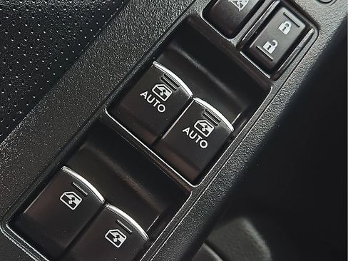 Used 2017 Subaru Forester 2.0XT Touring image 18