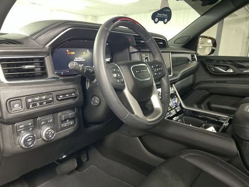 Certified 2023 GMC Yukon Denali w/ Denali Reserve Package AWD/4WD image 10