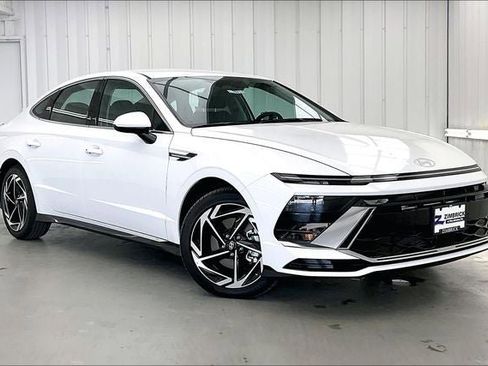 New 2026 Hyundai Sonata SEL image 1