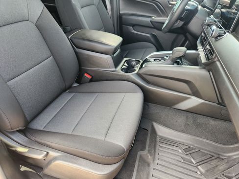Used 2024 Chevrolet Colorado Trail Boss w/ Advanced Trailering Package AWD/4WD image 15