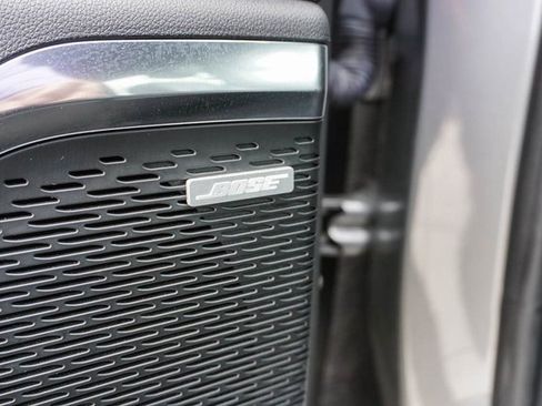 Used 2024 GMC Acadia Elevation image 16