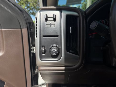 Used 2018 GMC Sierra 1500 SLT w/ Enhanced Driver Alert Package RWD image 24
