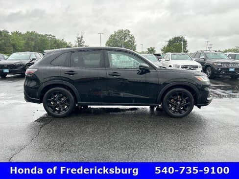 Used 2025 Honda HR-V Sport image 7