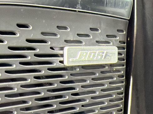 Used 2024 Chevrolet Traverse RS image 21