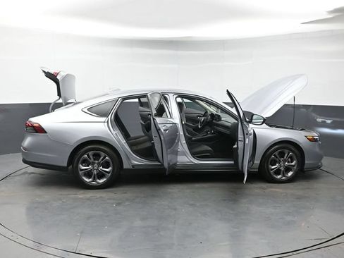 Used 2023 Honda Accord EX image 47