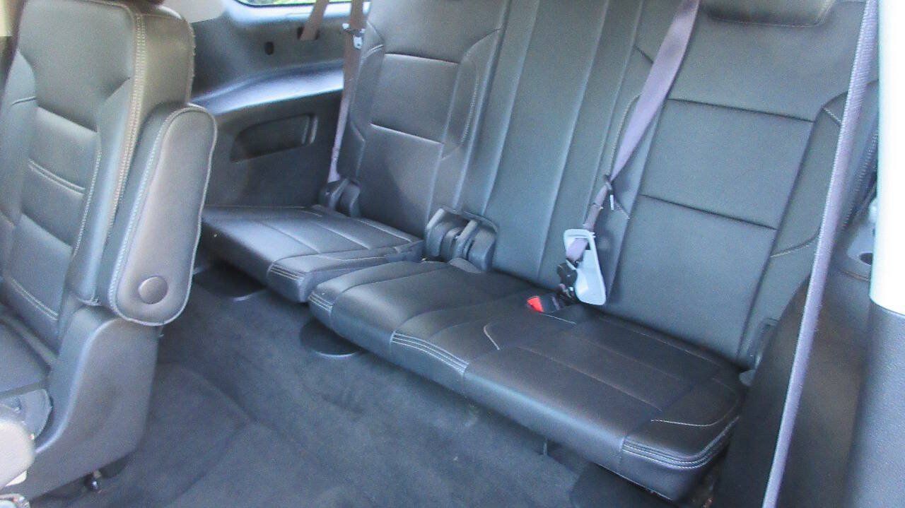Used 2016 GMC Yukon XL Denali w/ Open Road Package RWD image 18