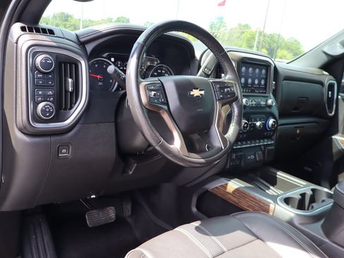 Used 2022 Chevrolet Silverado 3500 High Country w/ Z71 Off-Road Package AWD/4WD image 5