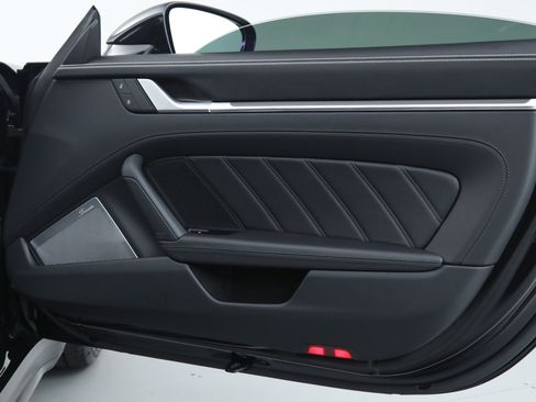 Used 2025 Porsche 911 Turbo S AWD/4WD image 18