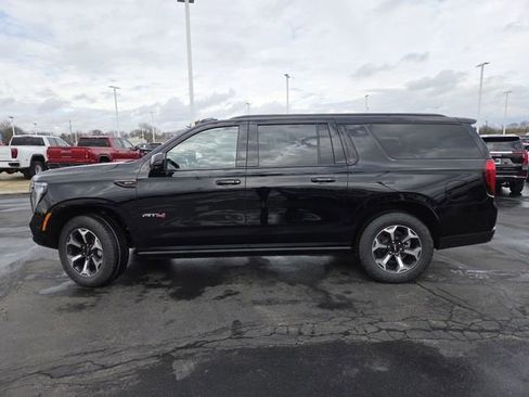 New 2026 GMC Yukon XL AT4 Ultimate w/ LPO, Illumination Package AWD/4WD image 28