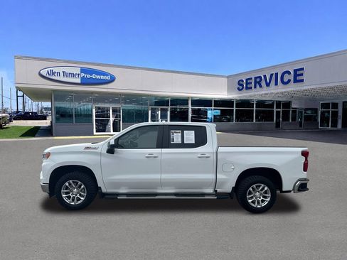 Used 2025 Chevrolet Silverado 1500 LT AWD/4WD image 4