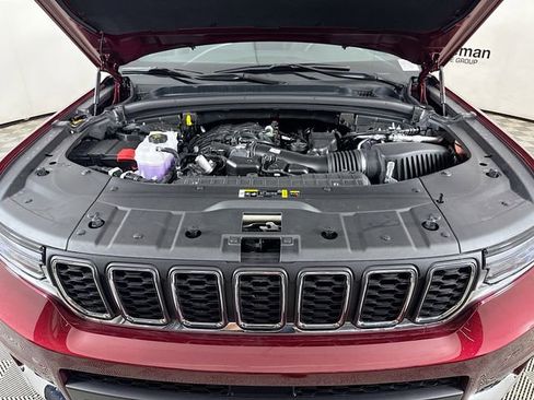 New 2025 Jeep Grand Cherokee L Laredo w/ Luxury Tech Group I AWD/4WD image 31