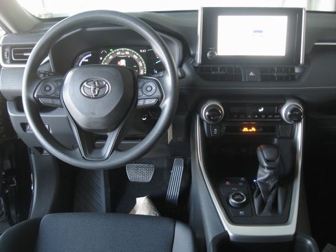New 2025 Toyota RAV4 LE image 2