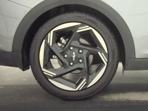 Used 2025 Kia K4 EX FWD image 19