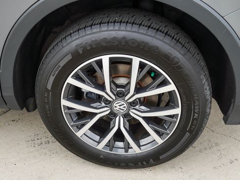 Used 2020 Volkswagen Tiguan SE AWD/4WD image 13