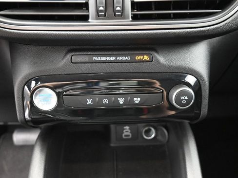 Certified 2024 Ford Escape Active w/ Tech Pack #1 image 9