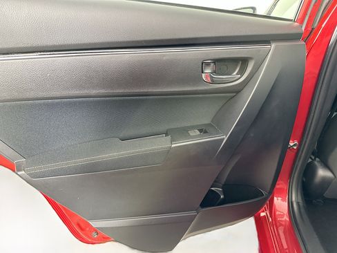 Used 2017 Toyota Corolla LE image 24