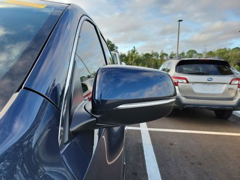 Used 2025 Acura RDX SH-AWD w/ Technology Package image 7