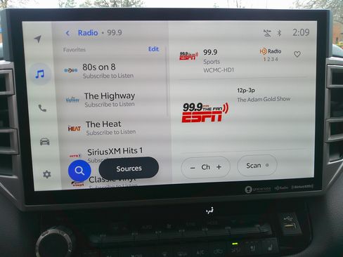 Used 2024 Toyota Tundra Limited image 24