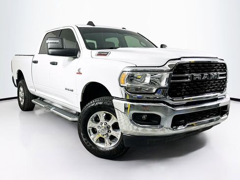 Used 2024 RAM 2500 Big Horn AWD/4WD image 1