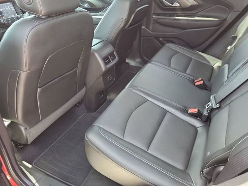 Used 2023 GMC Terrain SLT w/ Elevation Edition image 22