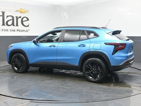 New 2026 Chevrolet Trax ACTIV w/ Sunroof Package FWD image 30
