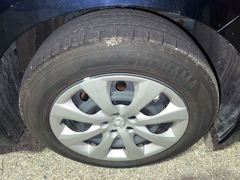 Used 2025 Toyota Corolla LE image 15