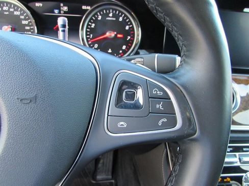 Used 2017 Mercedes-Benz E 400 4MATIC Wagon image 10