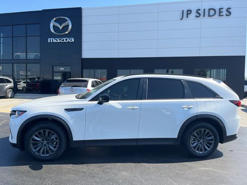 Certified 2025 MAZDA CX-70 3.3 Turbo w/ Preferred Package image 2