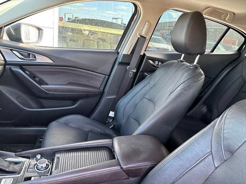 Used 2017 MAZDA MAZDA3 Grand Touring w/ Premium Equipment Package FWD image 3